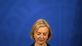 Liz Truss renuncia como primera ministra del Reino Unido