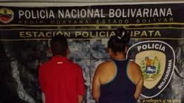 PNB detiene dos ciudadanos por maltrato a un adolescente