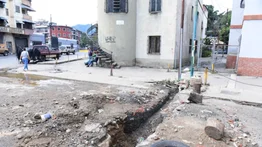 Un bote de agua afecta a vecinos de Bella Vista