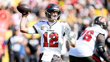 El entrenador de los Buccaneers niega trato especial a Tom Brady
