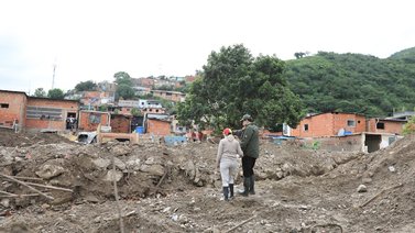 Gobierno Nacional promete construir 500 viviendas en Las Tejerías luego de la tragedia
