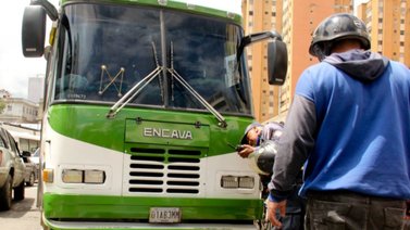 Una unidad de transporte arrolla a sexagenaria en San Martín