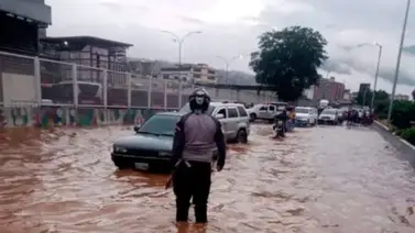 Venezuela sufre atípica temporada de lluvias por el fenómeno de La Niña Venezuela sufre atípica temporada de lluvias por el fenómeno de La Niña