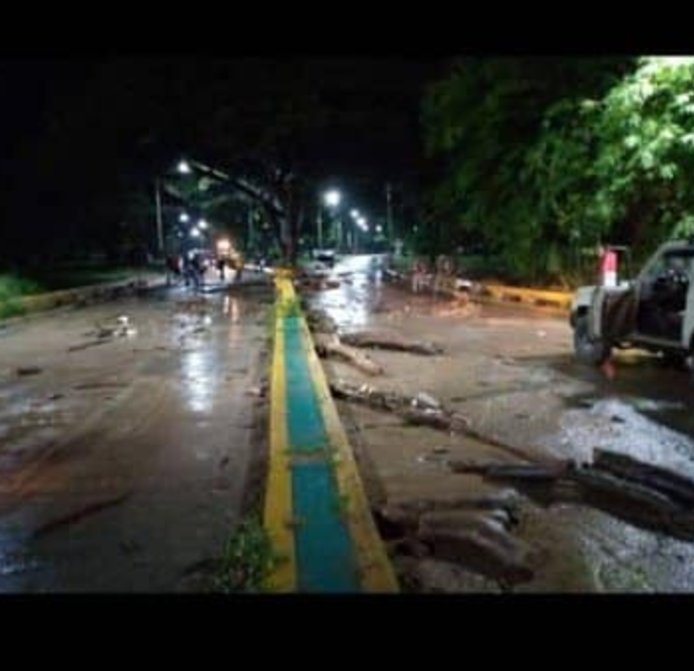 Alerta en La Victoria: Lluvias causan pánico tras crecida de quebradas y desbordamientos