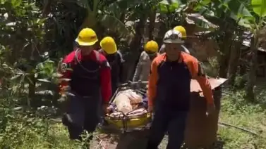 Rescatan con vida a tres adultos mayores en Quebrada Seca Rescatan con vida a tres adultos mayores en Quebrada Seca