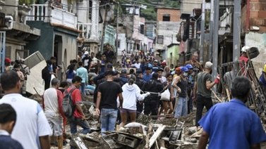 Maduro llega a Las Tejerías para evaluar zonas afectadas