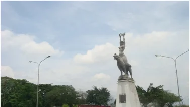 Inauguran plaza con la escultura de María Lionza en Yaracuy
