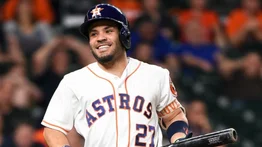 José Altuve destaca en el triunfo de los Astros
