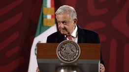 Presidente de México niega espionaje del Ejército a periodistas