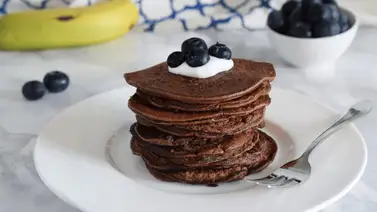 Panquecas sin azúcar de chocolate, cambur y avena Panquecas sin azúcar de chocolate, cambur y avena