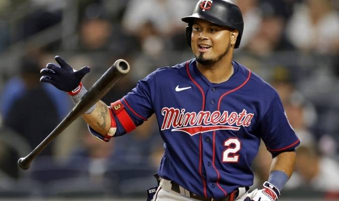 Luis Arráez encara el final de temporada como líder bate de la Liga Americana Luis Arráez encara el final de temporada como líder bate de la Liga Americana