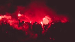 Más de 120 muertos entre disturbios tras partido de fútbol en Indonesia