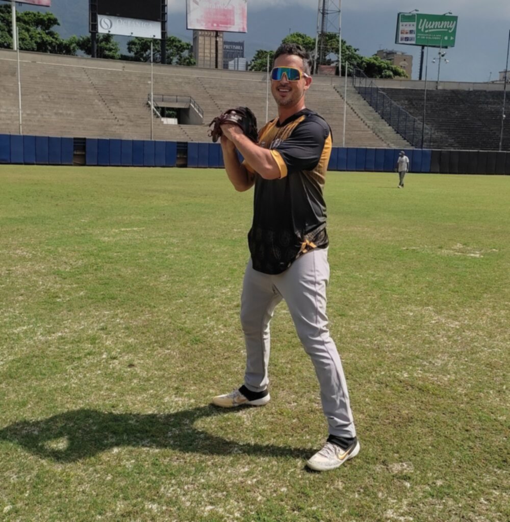 ¡Afilan las garras! Peloteros de los Leones del Caracas entrenan con miras al comienzo de temporada ¡Afilan las garras! Peloteros de los Leones del Caracas entrenan con miras al comienzo de temporada