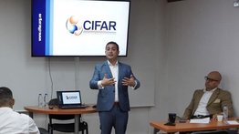 Ejecutivo y farmacéuticas afinan detalles para impulsar comercio con Colombia