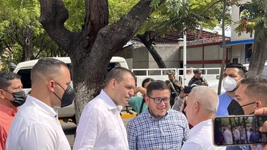 Autoridades venezolanas llegan a la frontera para acto de reapertura