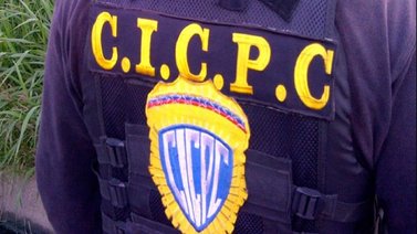 Apuñalan con un destornillador a comerciante en playa de Naiguatá