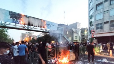 Autoridades de Irán niegan control de Oshnavieh por manifestantes