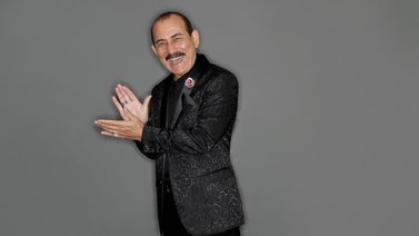 Charlie Aponte llega con su poderío salsero a Caracas