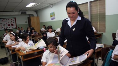 Los docentes "dan lección" de cómo sobrevivir