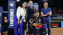Henderson Álvarez y "Cafecito" Martínez se coronan en México con Leones de Yucatán