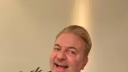 Mara Internacional galardona a influencer y cirujano plástico venezolano