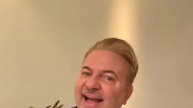 Mara Internacional galardona a influencer y cirujano plástico venezolano Mara Internacional galardona a influencer y cirujano plástico venezolano