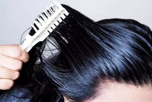Cómo tratar y controlar el cabello graso Cómo tratar y controlar el cabello graso