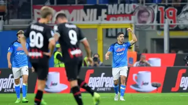El Napoli vence al Milan en San Siro y es líder de la Serie A El Napoli vence al Milan en San Siro y es líder de la Serie A