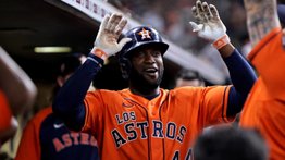 ¡Yordan Álvarez astronómico! Houston se eyecta al espacio exterior de la postemporada