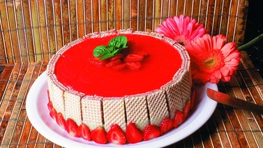 Mousse de limón con gelatina y galletas