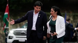 Primera dama del Perú acude como testigo a la Fiscalía por caso de corrupción