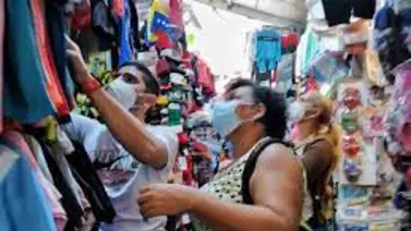 ¡Venezuela y sus cosas! Venden "ropa" de la reina Isabel II ¡Venezuela y sus cosas! Venden "ropa" de la reina Isabel II