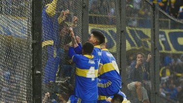 Boca Juniors supera a River Plate y gana el Clásico de Argentina