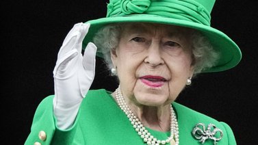 Isabel II será homenajeada por el Liverpool en Champions