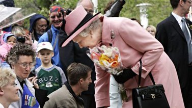 Los corgis de la Reina pasarán a Carlos III y su esposa Camila