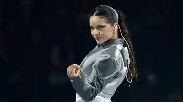 Rosalía lanza el álbum "MOTOMAMI+" con siete canciones nuevas Rosalía lanza el álbum "MOTOMAMI+" con siete canciones nuevas