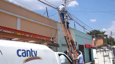 Cantv se desplegó en la parroquia El Valle para reparar líneas telefónicas e Internet Cantv se desplegó en la parroquia El Valle para reparar líneas telefónicas e Internet