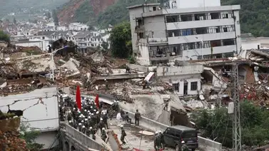Más de 60 personas perdieron la vida tras el terremoto originado China Más de 60 personas perdieron la vida tras el terremoto originado China