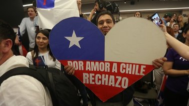 Chile rechaza por margen de 62,2% la propuesta de una nueva Constitución