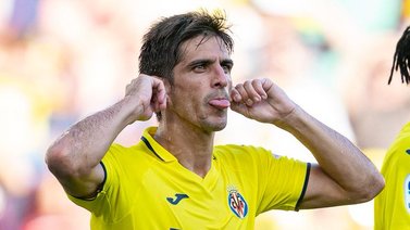 ¡Villarreal arrolla al Elche! Goleada del Submarino Amarillo en el Ciutat de València
