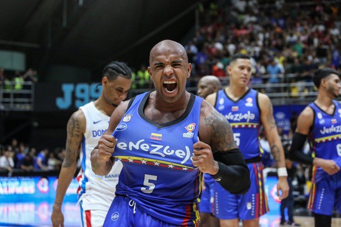 ¿Qué pasó en la Súperliga? Qué razón de peso les impedía jugar a Vargas, Guillén y Carrera?
