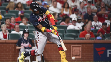 Los Bravos sacan a Ronald Acuña Jr de la alineación por precaución