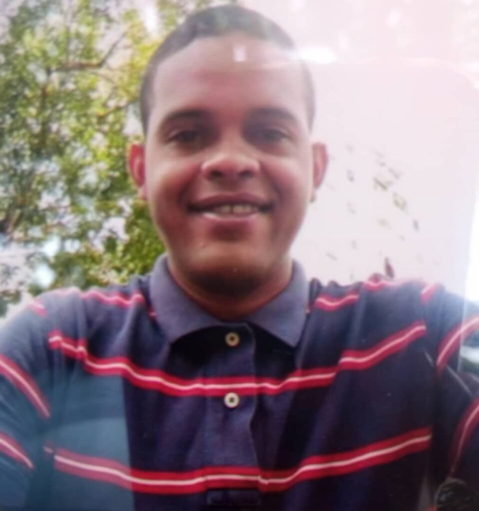 De un tiro en la cabeza matan a ingeniero en sistemas en Petare De un tiro en la cabeza matan a ingeniero en sistemas en Petare