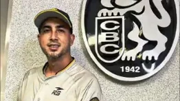 ¡Inspirada en años gloriosos! Leones del Caracas muestra su nueva camisa de visitante