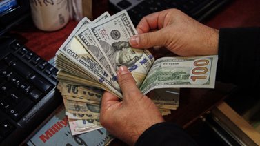Impuesto a las transacciones en dólares: hablan los expertos