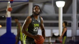 ¡Habla un Spartano! Victor Rudd: Puedo jugar y defender al rival en las cinco posiciones