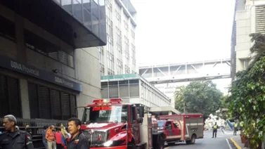 Reportan incendio en Colegio Francisco de Miranda en el centro de Caracas