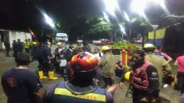 Bomberos buscan a más de 18 excursionistas perdidos en montañas de Guatire Bomberos buscan a más de 18 excursionistas perdidos en montañas de Guatire