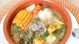 Delicioso y tradicional sancocho venezolano