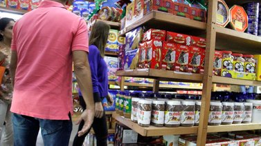 Comercios reportan pérdidas hasta del 20% por falta de máquinas fiscales